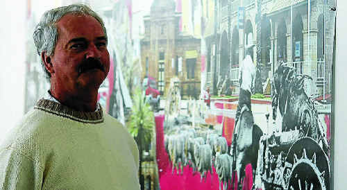 Tom Benkendorff with his 150th banner, which is now hanging in the art gallery. Tom Benkendorff with his 150th banner, which is now hanging in the art gallery.